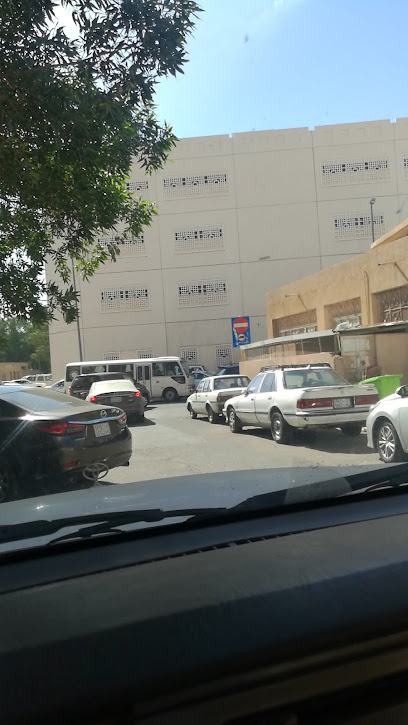 جامعة أم القرى "بوابة 4" - Saudi Arabia|Mecca 24231|Al Hujun|9239 Al Madinah Al Munawarah Rd