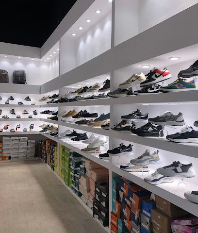 خطوه للاحذيه - الزلفي - +966 55 859 6977