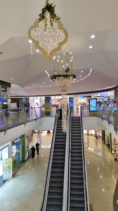 سكيتشرز - عزيز مول - Jeddah Saudi Arabia|Aziz Mall|Al Faisaliyyah|Prince Majid Branch Rd