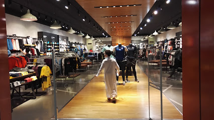 متجر نايك - Riyadh 12272