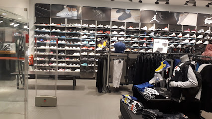 خزانة القدم - Saudi Arabia|Al Khobar 34448|Olaya|Al Rashid Mall