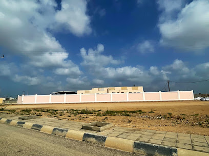 مدرسة ابتدائيه ومتوسط بنين - خطوب -