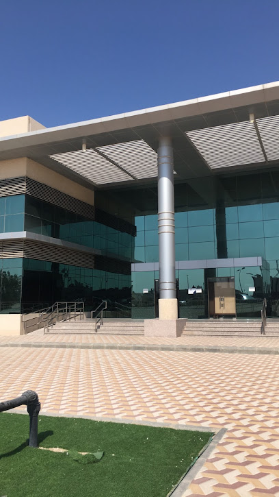 كلية التربية (بنات) - Saudi Arabia|Dammam 32256|الريان،|C32Q+494