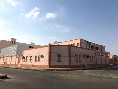 المدرسة المتوسطة العاشرة للبنات - Bisha 67711