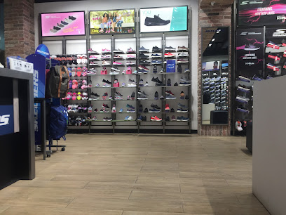 متجر نايك - Saudi Arabia|Riyadh 12241|Al Olaya|Thalia St