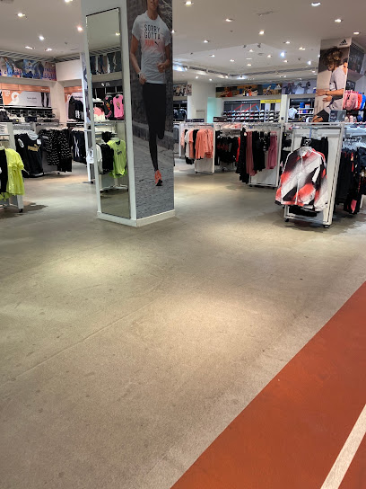 الشمس والرمال للرياضة - Saudi Arabia|Riyadh 12311|Al Olaya|King Fahd Rd