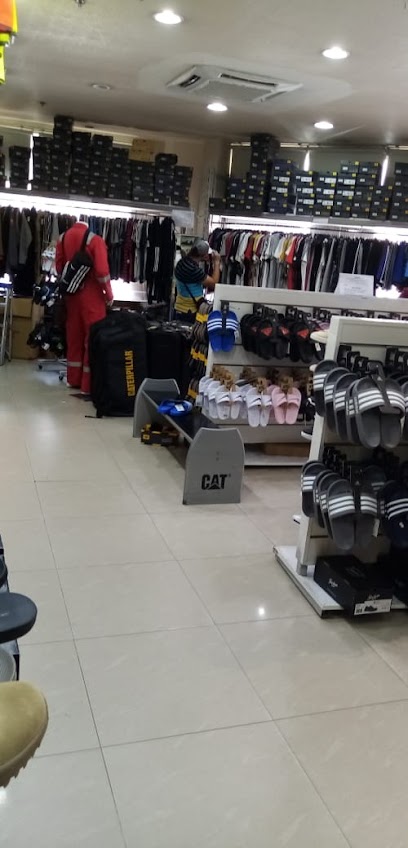 شو وورلد - عالم الاحذية - Saudi Arabia|Al Jubail 35514|Jubail City Center|طريق الملك فهد