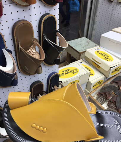 العشق للأحذية - جدة - +966 56 711 9336