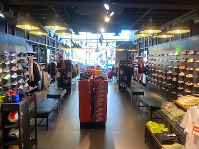 متجر نايك - Saudi Arabia|Riyadh 12311|Al Olaya|King Fahd Branch Rd