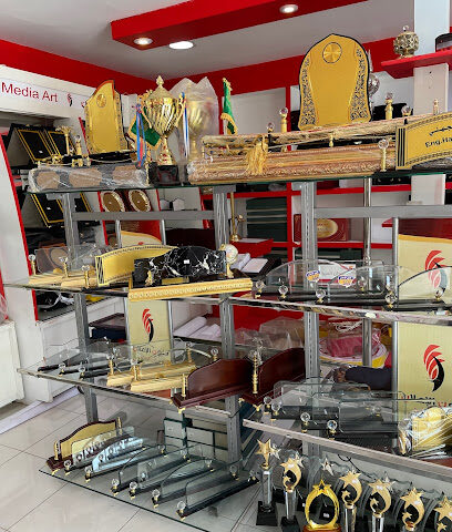 فنون للدعاية والإعلان - ينبع - +966 55 704 6561