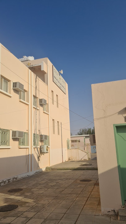 مدرسة فهد بن جلوي البحث - Saudi Arabia|Sakaka 72345،|8095 ممر ابي معاذ بن انس، 3187، حي العزيزية،