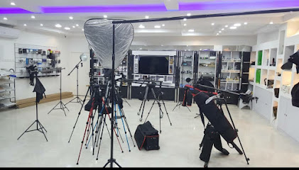 سينوغرافيا لبيع معدات التصوير - Saudi Arabia|Hail 81472|7496 قرطبة، المنتزه الغربي، حائل 55427 3144
