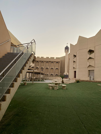الكلية التقنية بالرياض للبنات - Saudi Arabia|3969، صلاح الدين، الرياض 12433 7035،