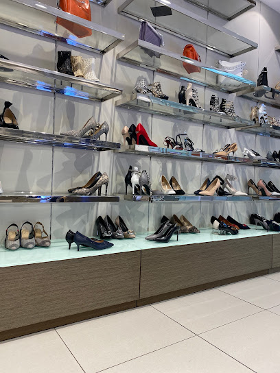 العرض الأول فيرست شو - Saudi Arabia|Khamis Mushait 61961|Dhalalah|King Khalid Branch Rd